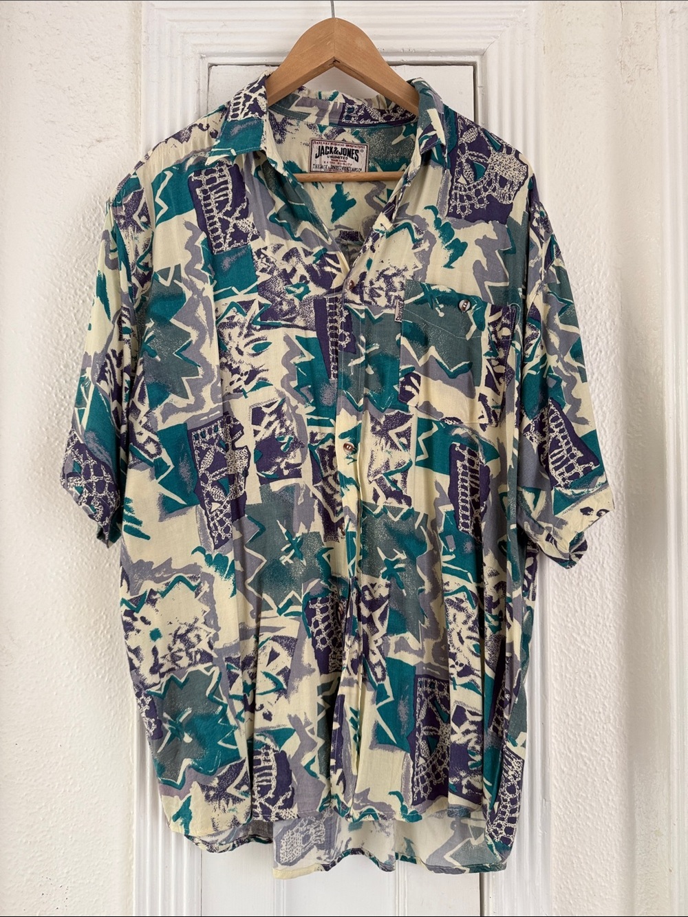 Vintage Jack & Jones Teal, Cream & Gray Abstract Short Sleeve Button-Up Shirt